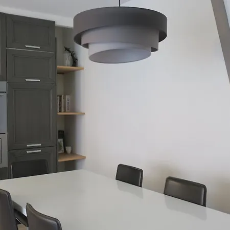 Oda ve Kahvaltı Aligre Paris