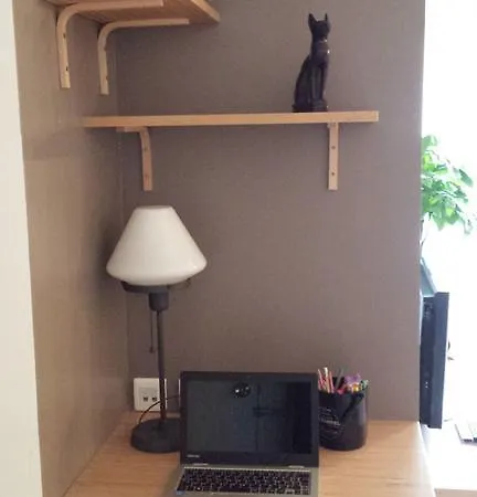 Oda ve Kahvaltı Aligre Paris